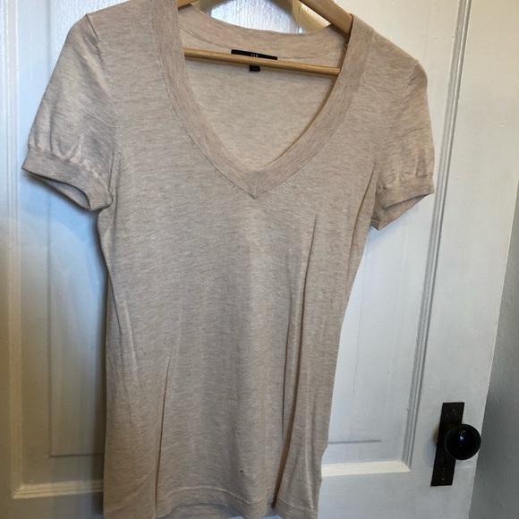 V-Neck Sweater T-shirts - Picture 4 of 8